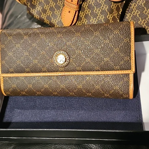 Rioni Satchel Bag..PLUS WALLET....excellent condition - Picture 6 of 10